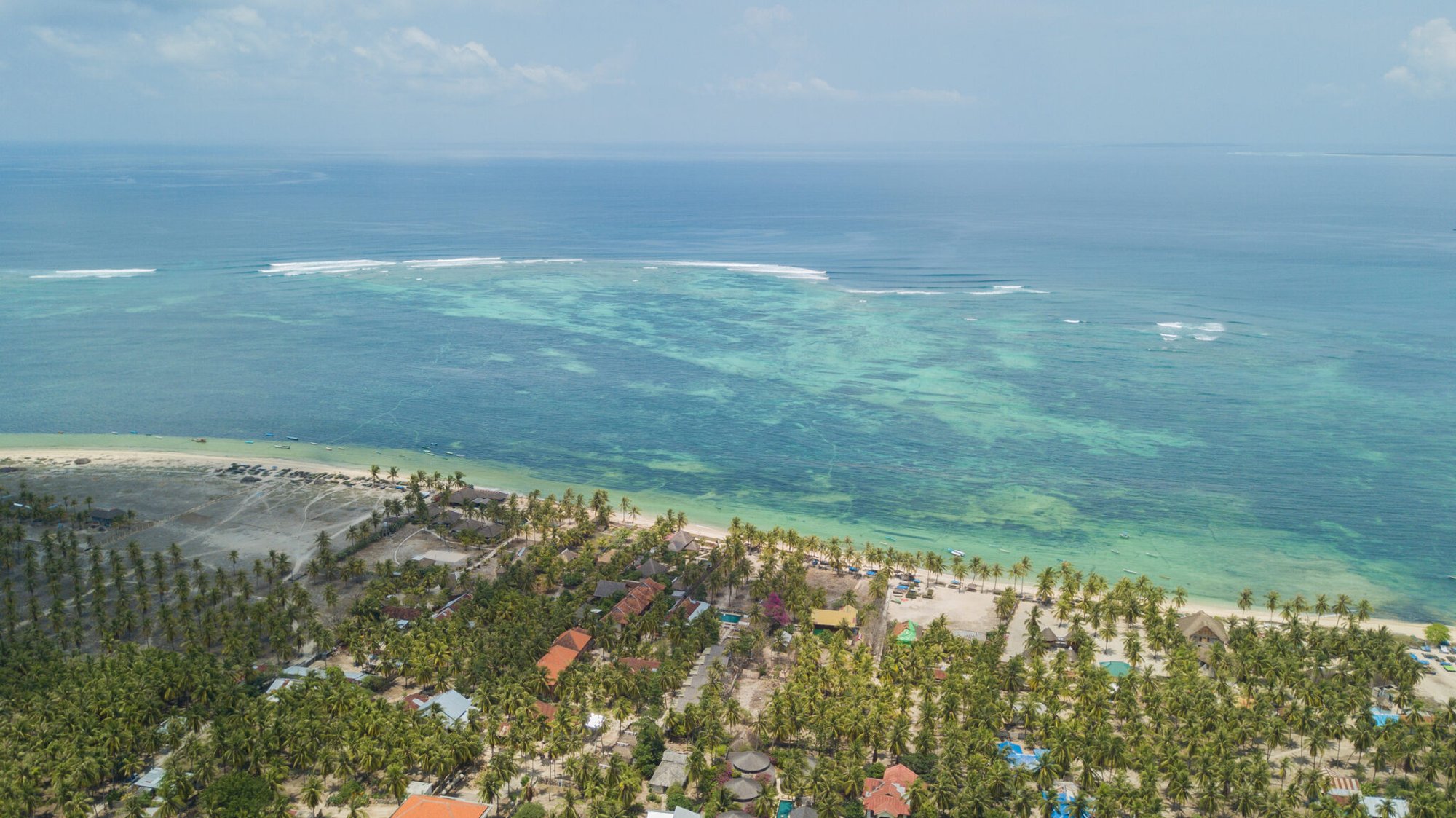 Anugerah Surf and Dive Resort - surf instruction