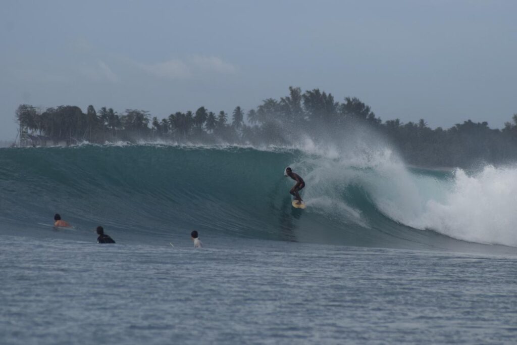 Bankvault surfcamp Mentawai - surf instruction