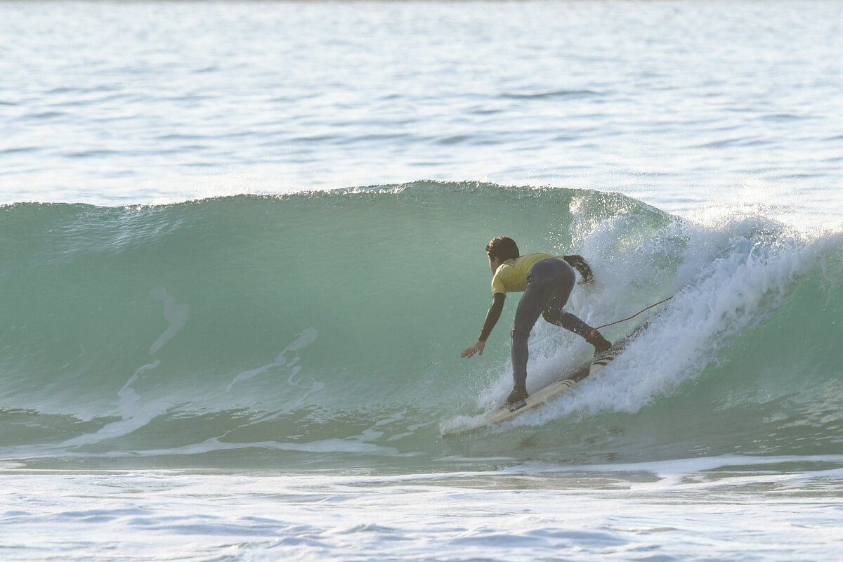 Base Surf Camp Escuela de Surf Coruña - surf instruction