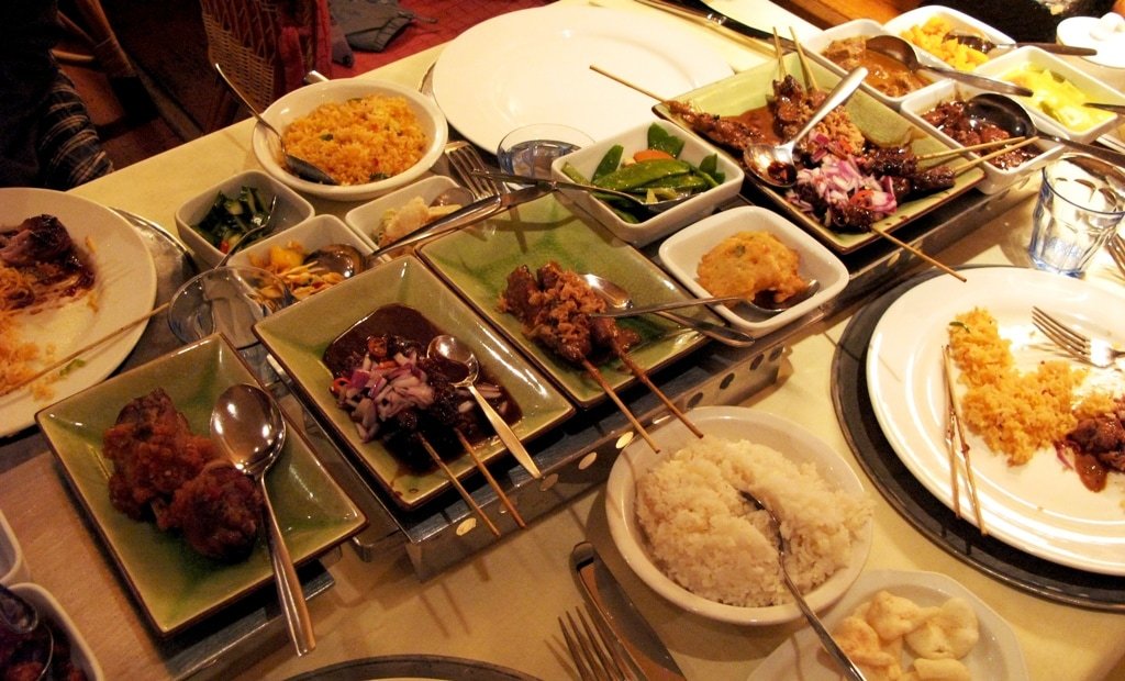 Beng Bengs Surf Camp - surf instruction