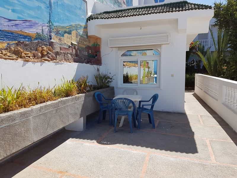 Dream Surf Camp In Taghazout Bay - surf instruction