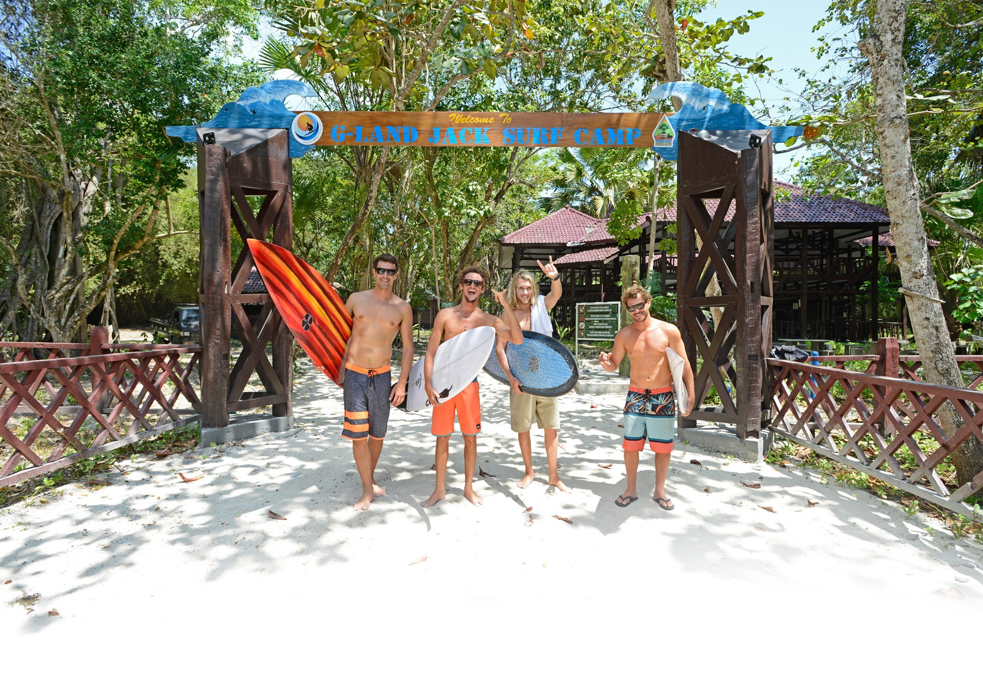 G-land Jack's Surfcamp