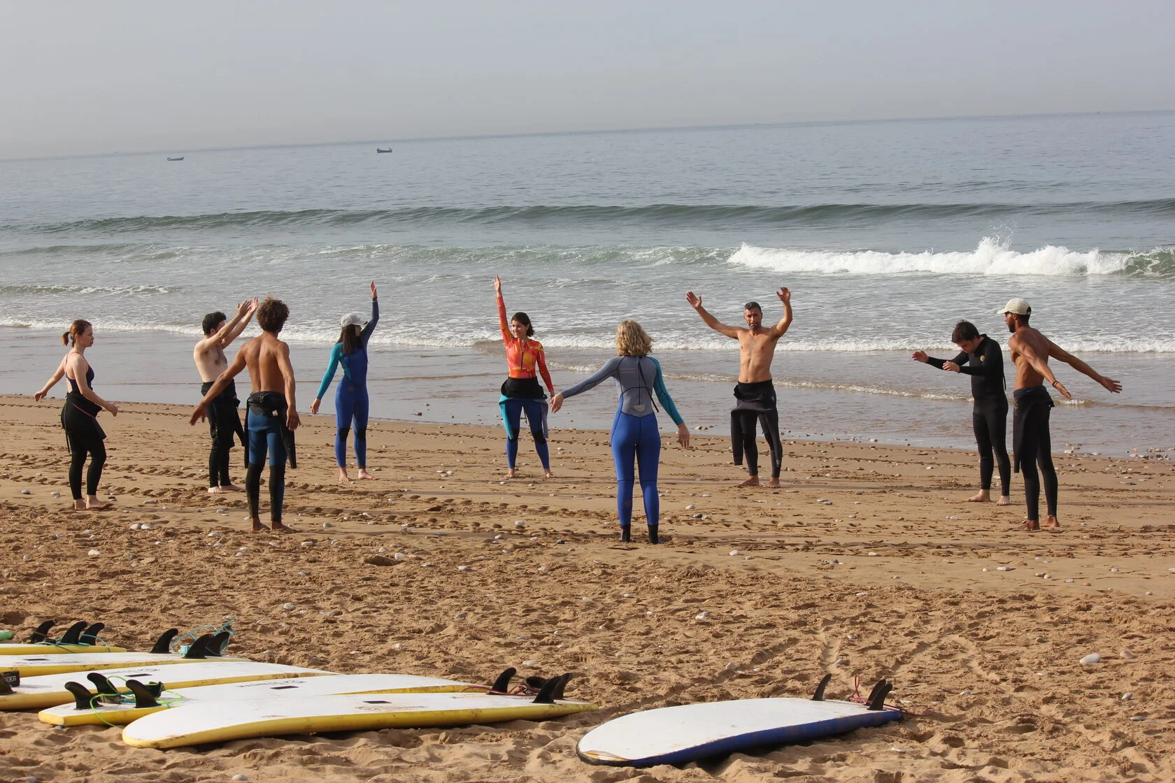 Hang10 SurfCamp - surf instruction