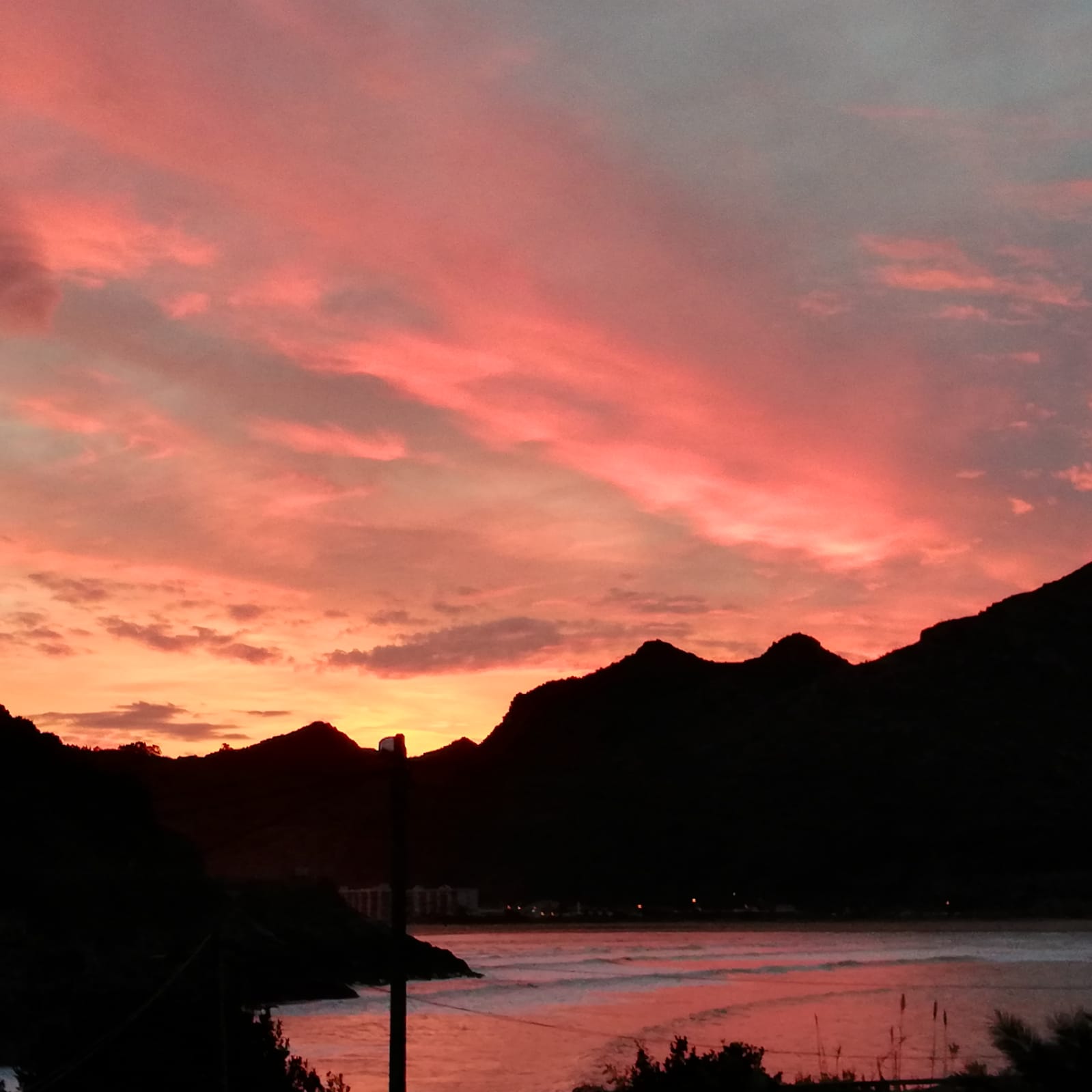 Islares Surf Camp - surf instruction