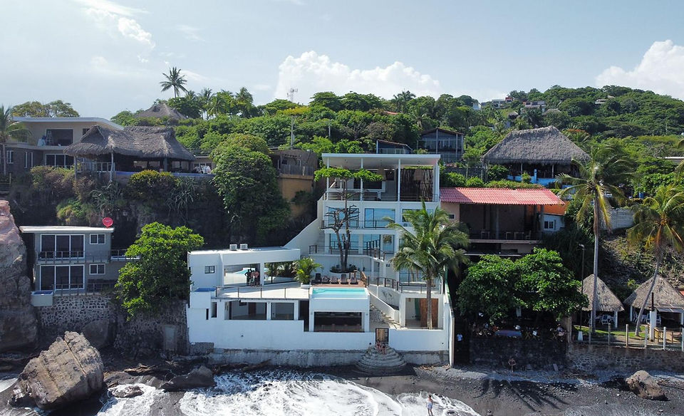 LAOLA EL SUNZAL - surf instruction