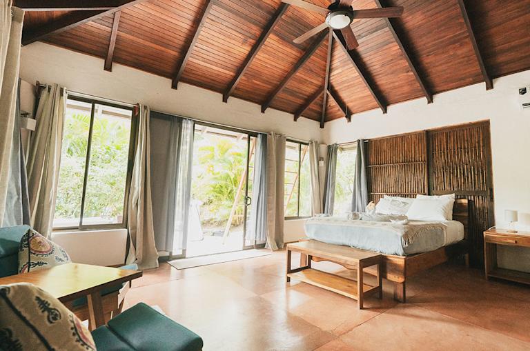 Lapoint Surf Camp Costa Rica - Santa Teresa - surf instruction