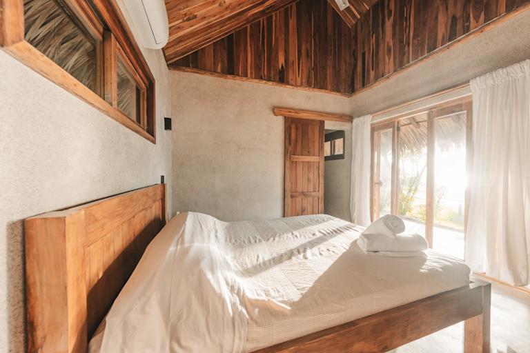 Lapoint Surf Camp Nicaragua - Los Clavos - guest room