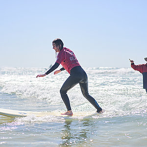 Longwave Surfcamp - surf instruction