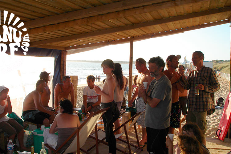 Manusurf House - surf instruction