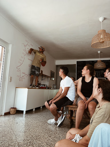 MissionToSurf Portugal - Surfcamp - surf instruction