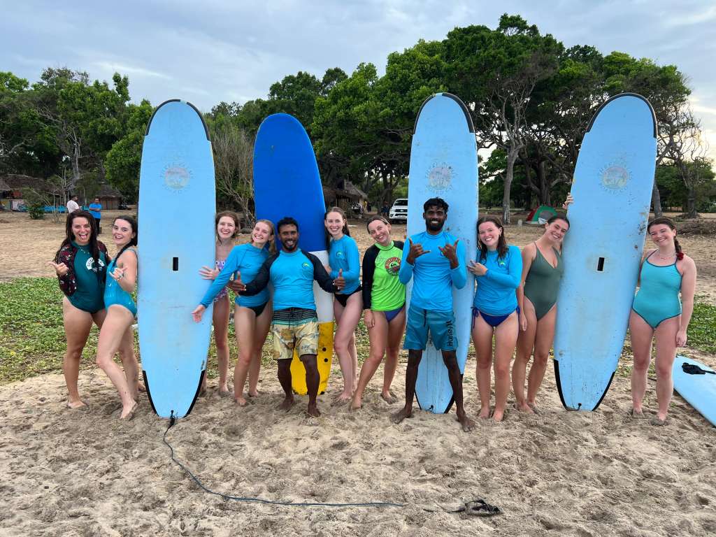 Ocean Surf Arugam Bay - surf instruction