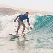OTRO MODO Surfcamp Hostel Fuerteventura - surf instruction