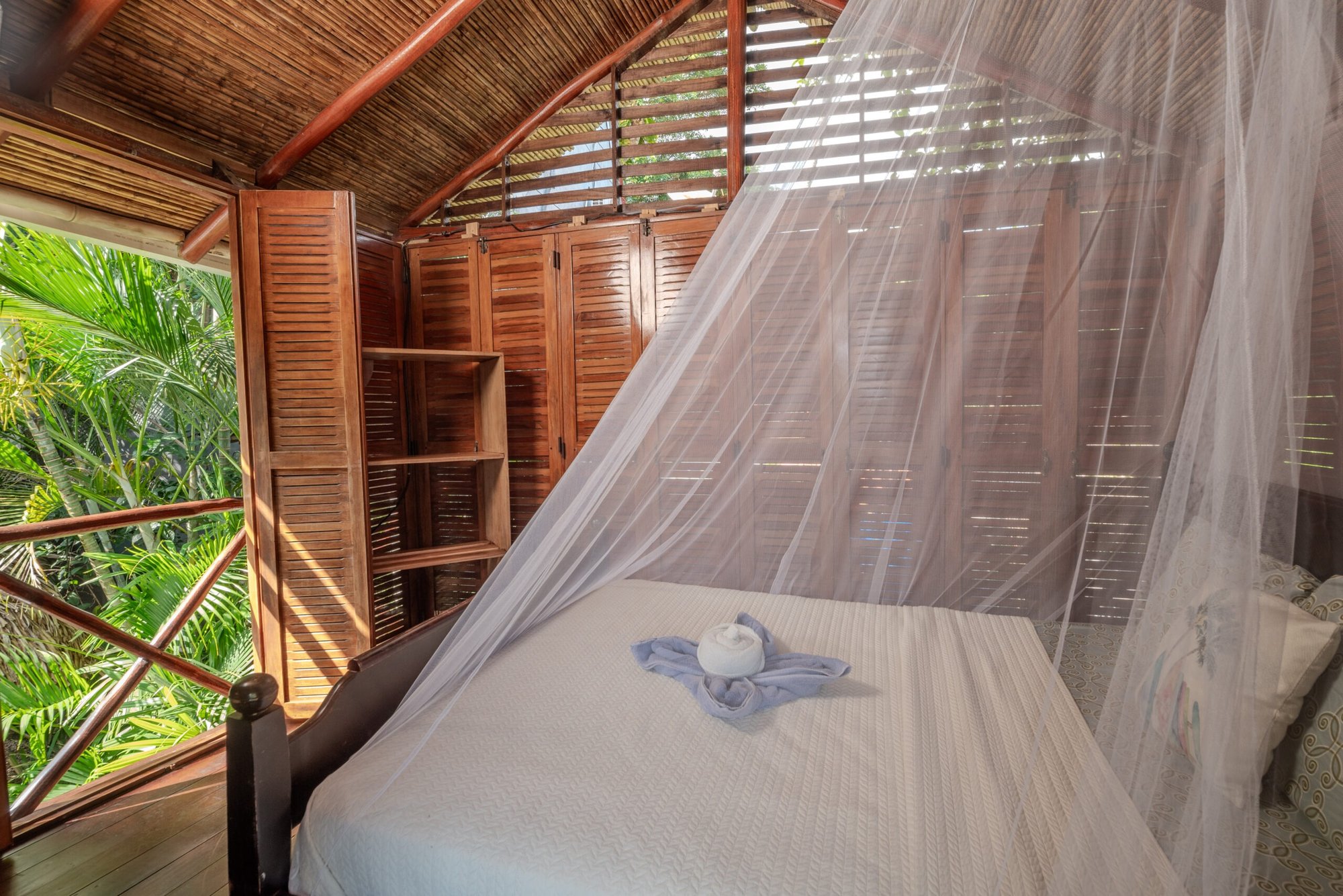 Playa Grande Surf Camp - beachfront location