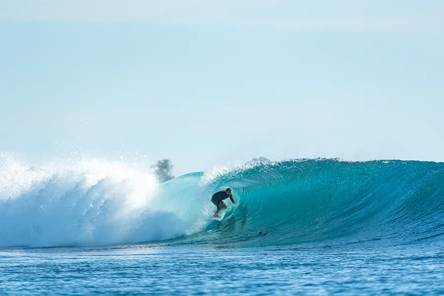Playground Surf Resort - surf instruction
