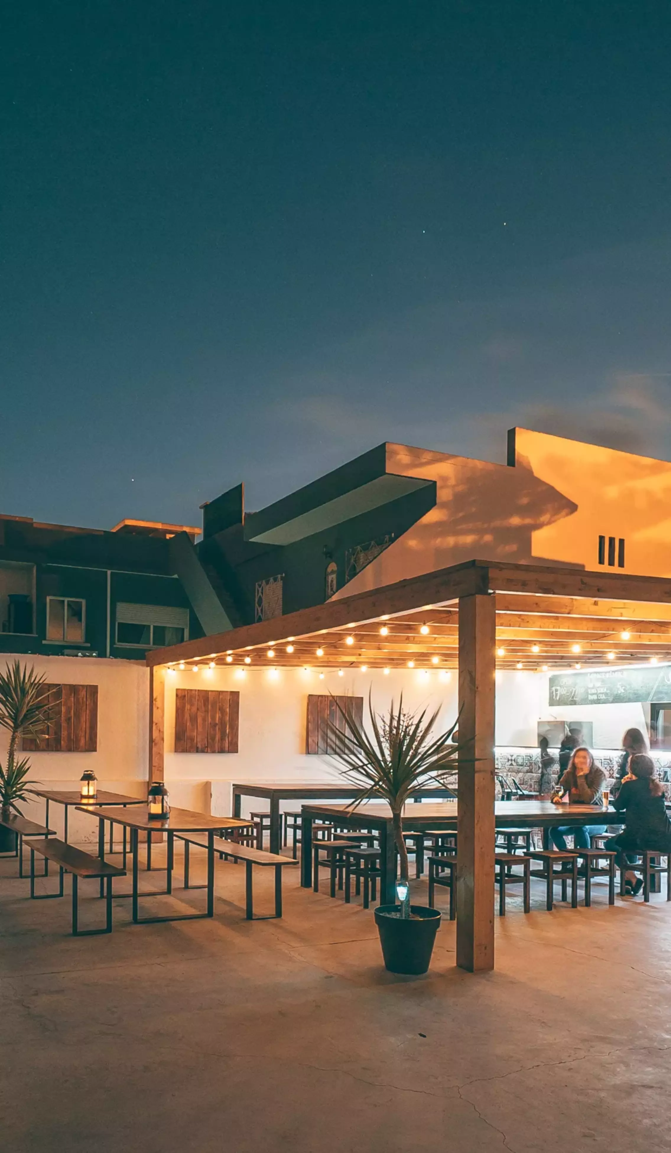 Puresurfcamps Surf House Caparica - surf instruction