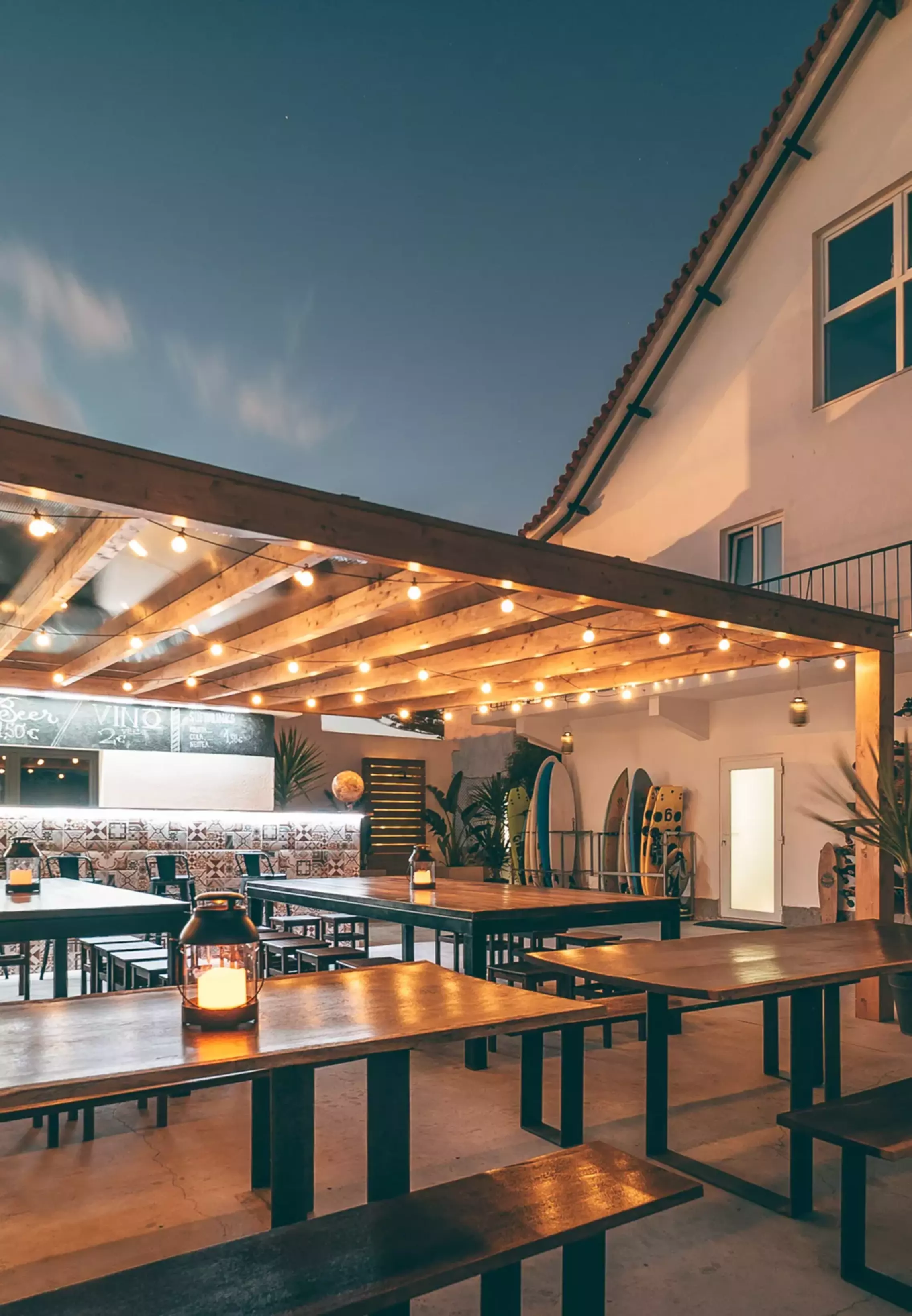 Puresurfcamps Surf House Caparica - surf instruction