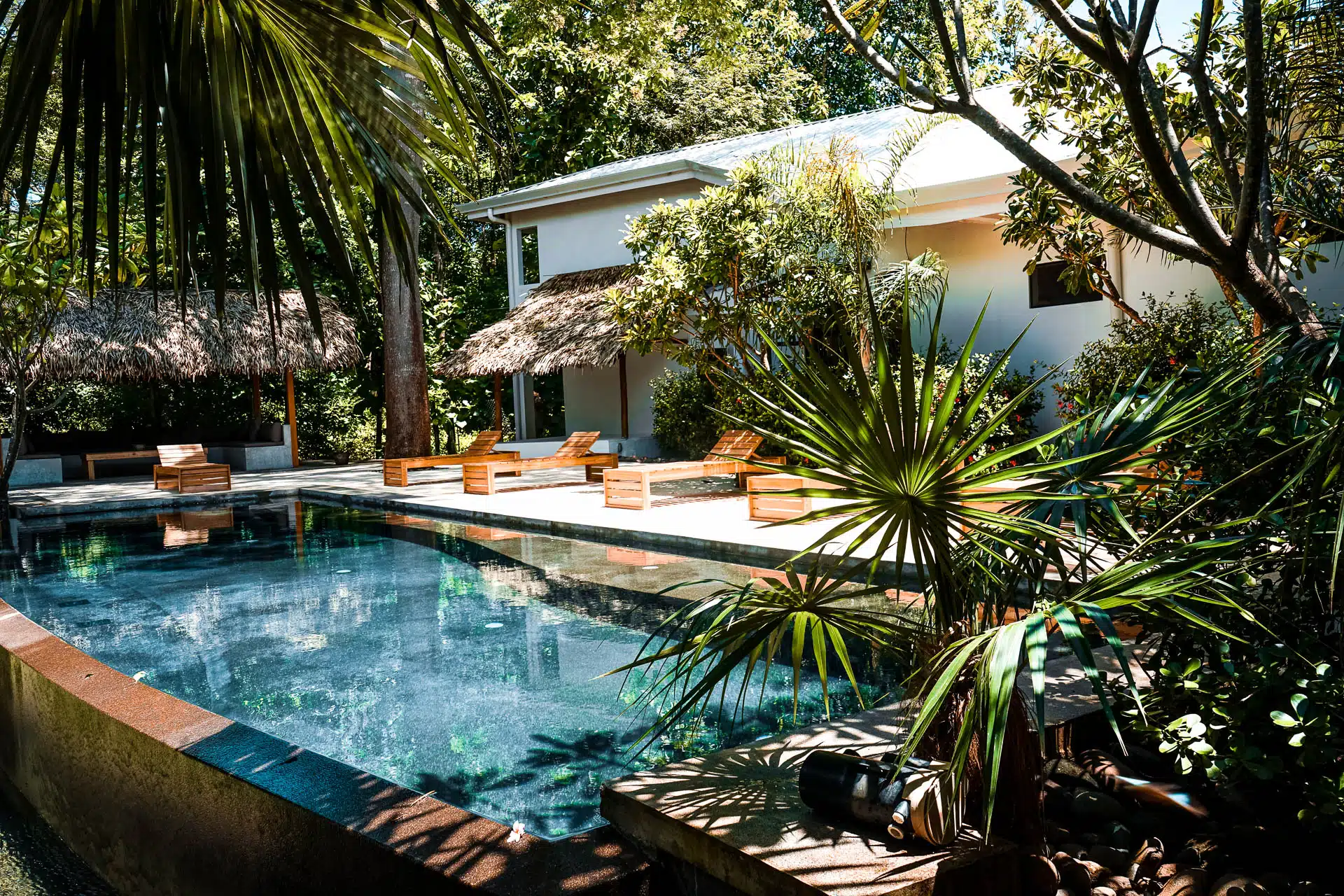 Rapture Surfcamp Padang Bali - swimming pool area