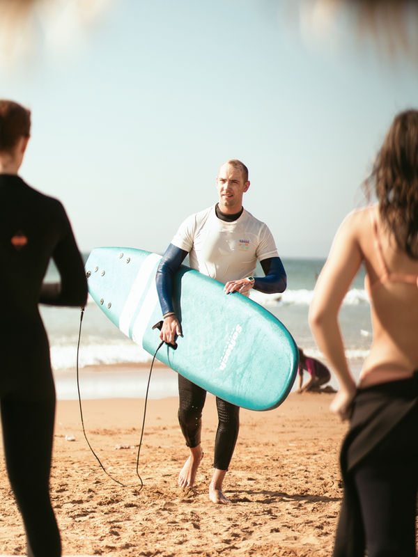 Reborn Surf Camp - surf instruction