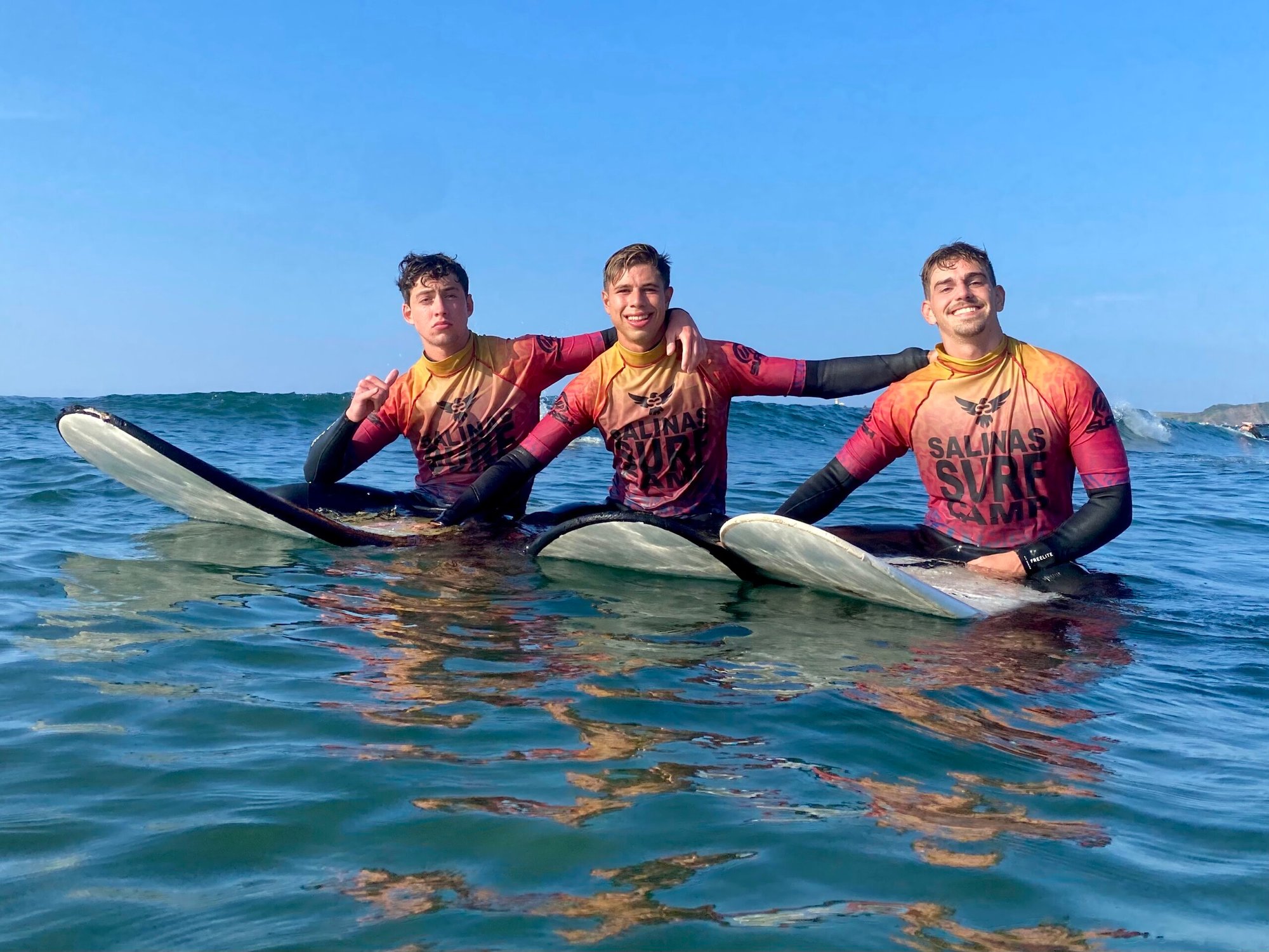 Salinas Surf Camp | Escuela de surf - surf instruction