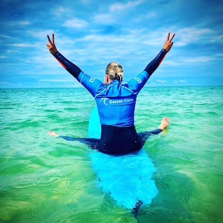 Secret Wave Surfcamp - surf instruction