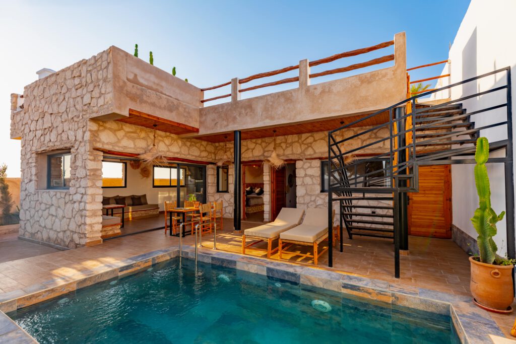 Sidi Kaouki Smaylo Surf Camp - surf instruction