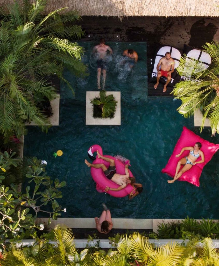 Solid Surf House Portugal - Caparica - surf instruction