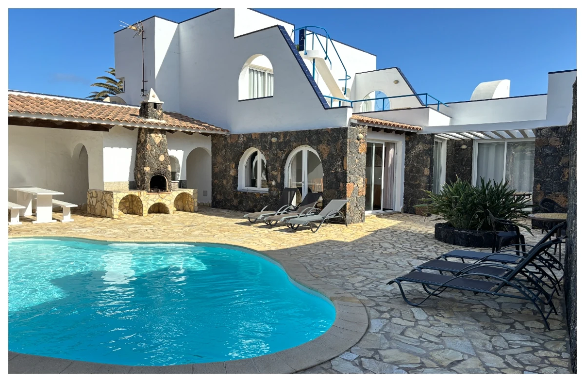 Sunwave Surfcamp powered by Quiksilver & Roxy - surf instruction