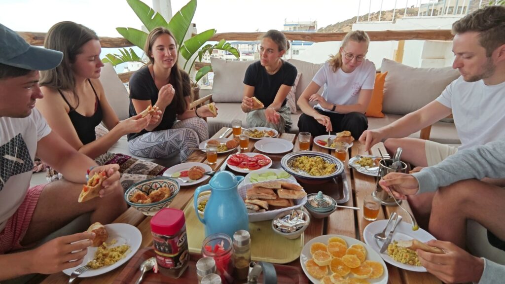 Surf Camp Taghazout - surf instruction