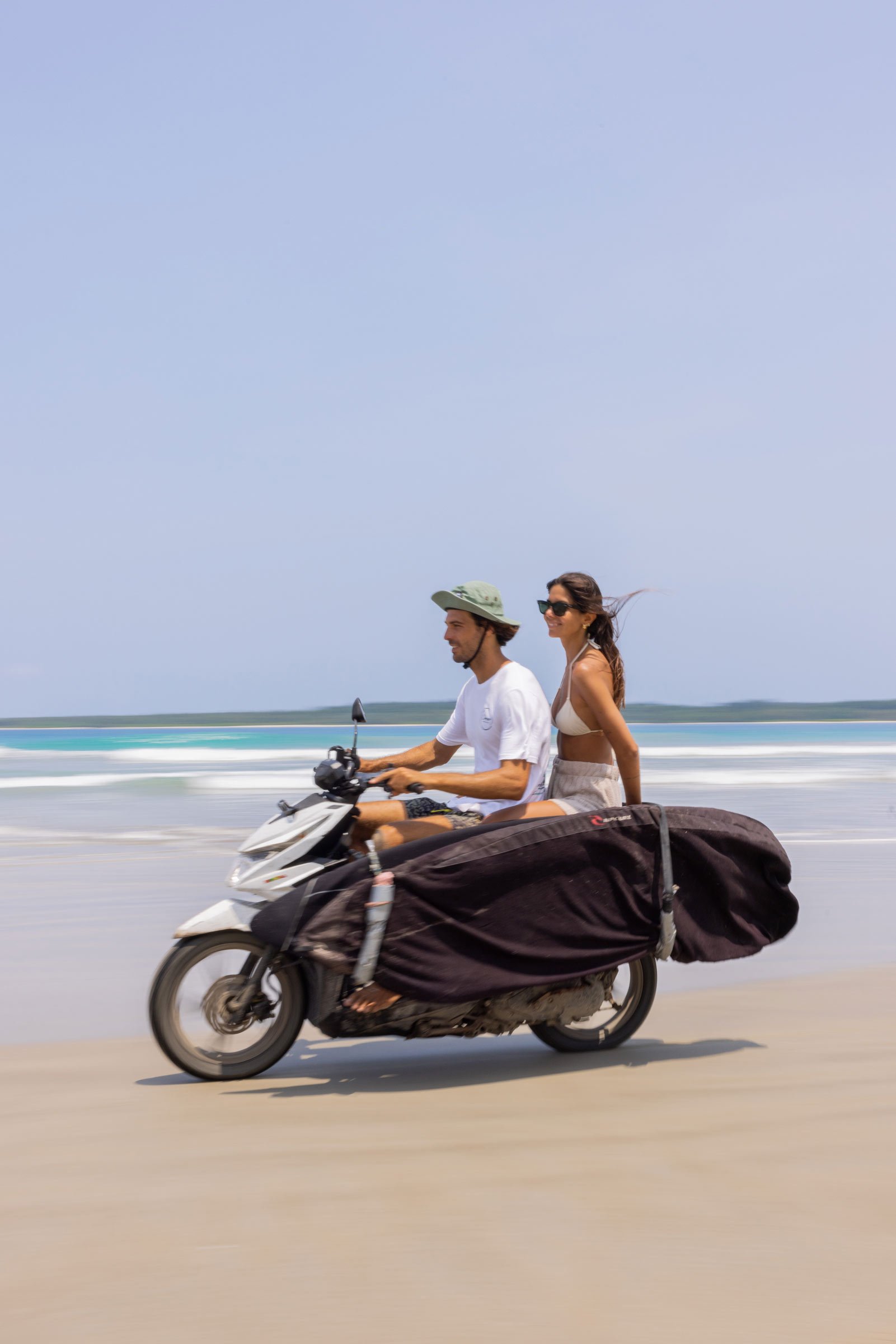 The Point Surf House - lounge area