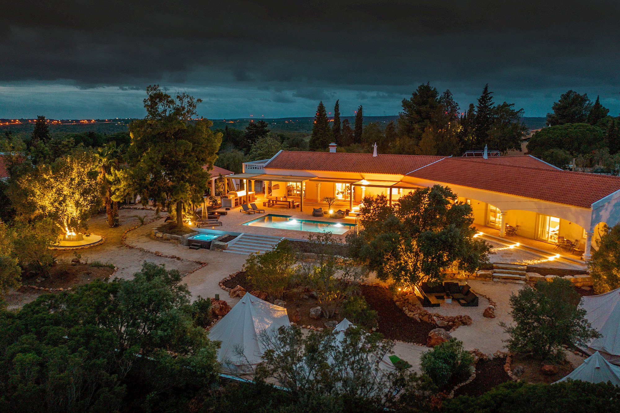 Tiny Whale Surf Lodge