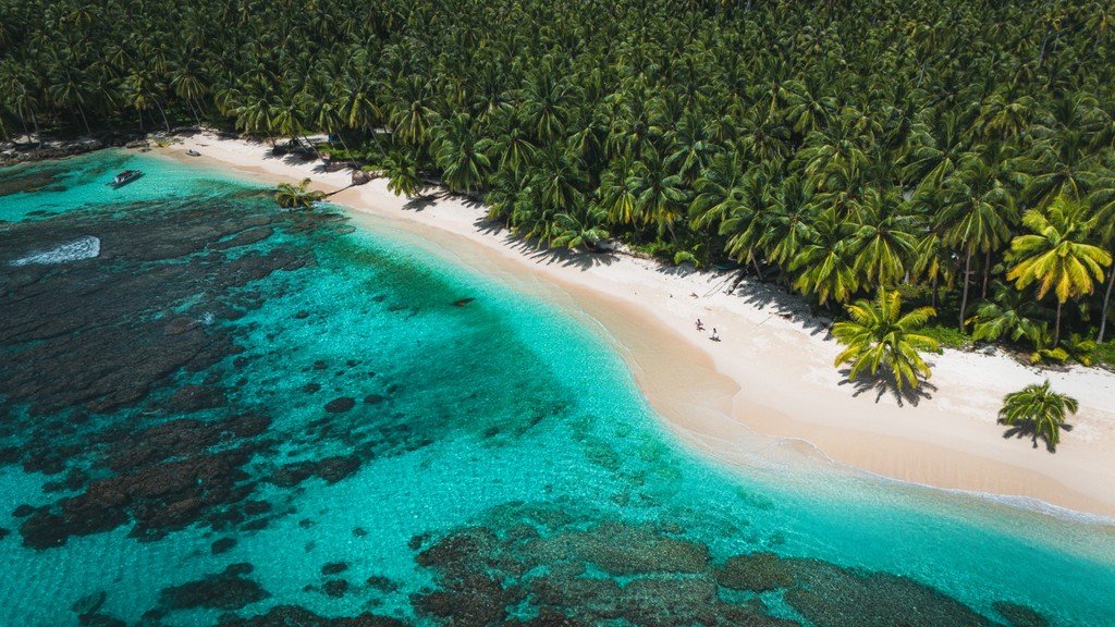 VAYA Mentawai - garden surroundings