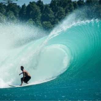 WavePark Resort Mentawai - surf instruction
