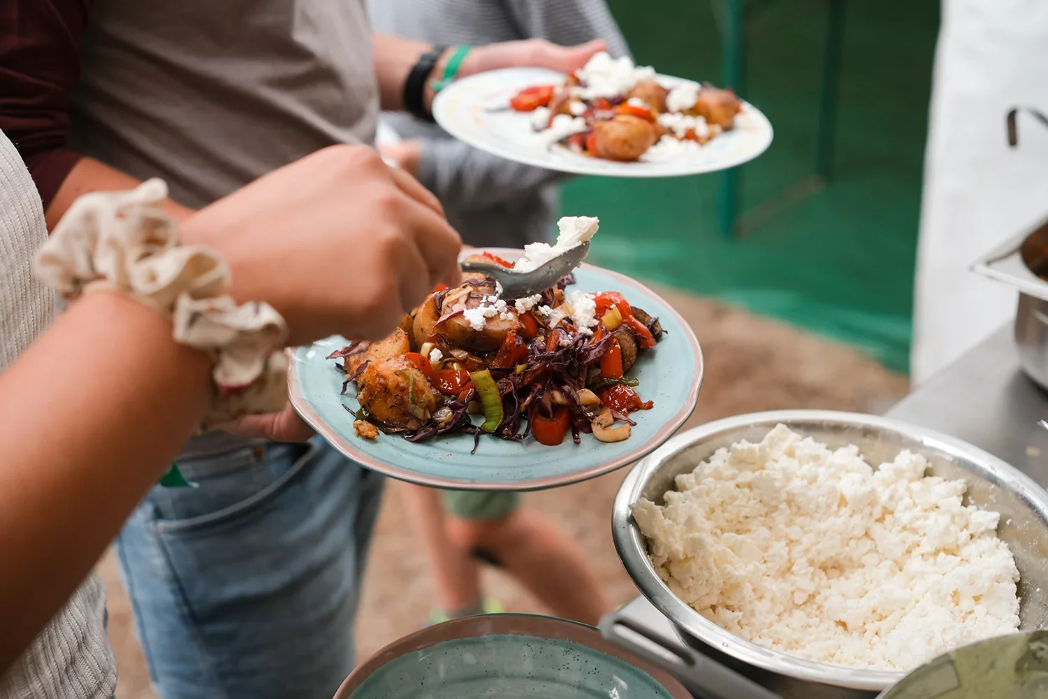 WAVETOURS Biscarrosse Family Surfcamp - surf instruction