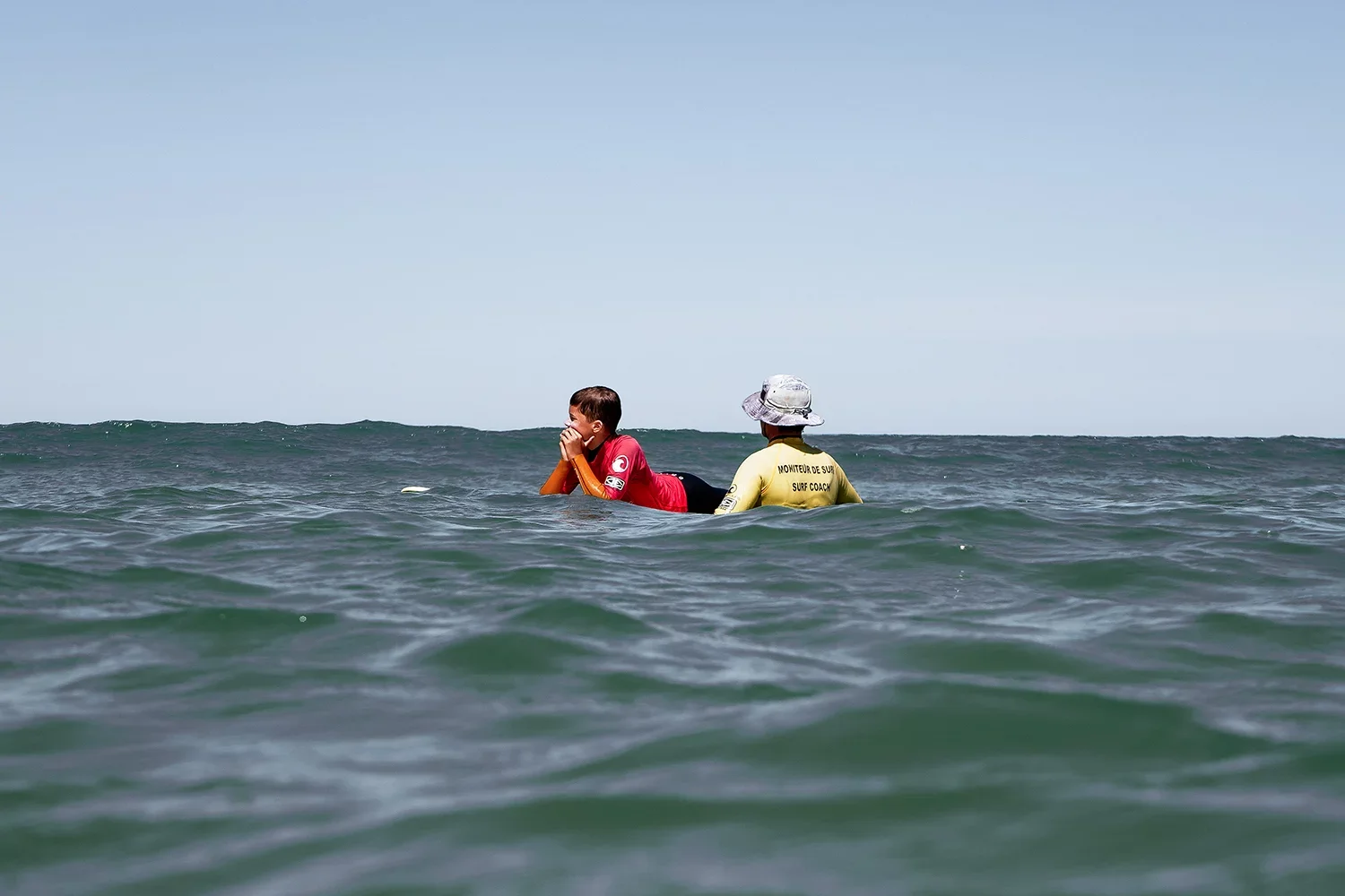 WAVETOURS Biscarrosse Family Surfcamp - surf instruction