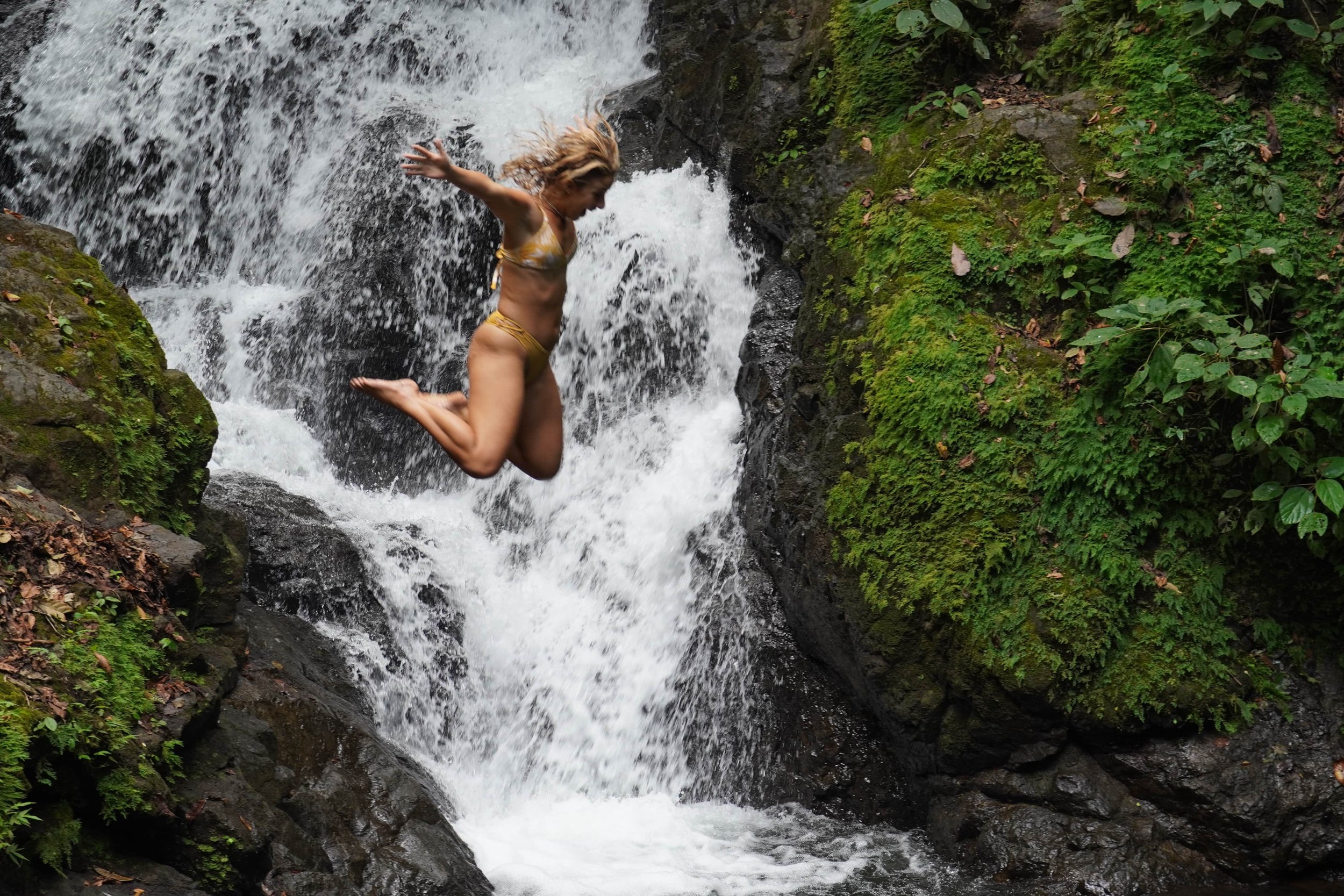 WOW Surf Camp - beachfront location