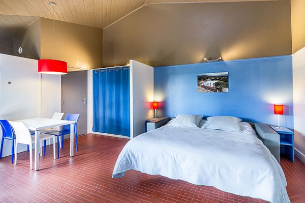 Beach Bungalow (5 Persons)