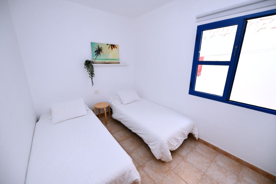 Surf House Private Room (1 Person)