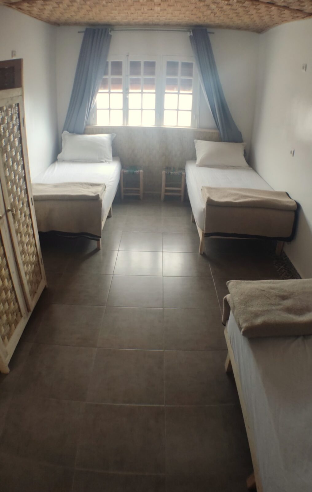 Triple Room - Shared Bathroom with Exterior Window